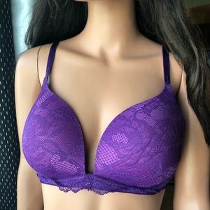 💋SOLD Secret Lingerie Box - bra series